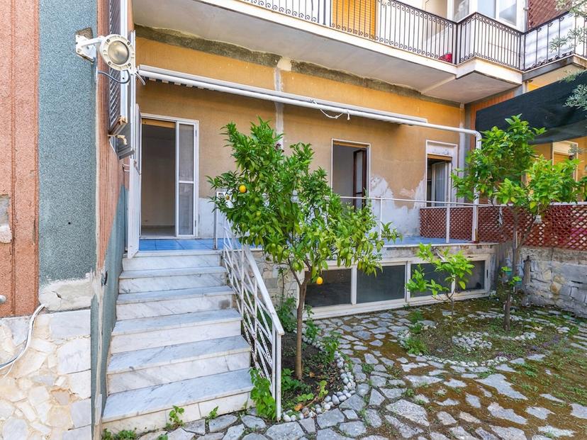 Appartamento in Via G Mazzini  11, Castellabate
