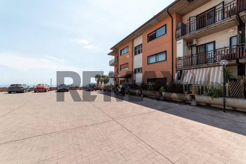 Trilocale in Via Ceuta 8, Aci Catena