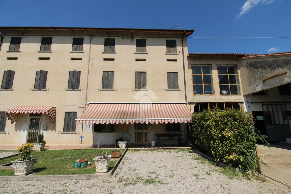 Villa in Via Rosa, Gorgo al Monticano