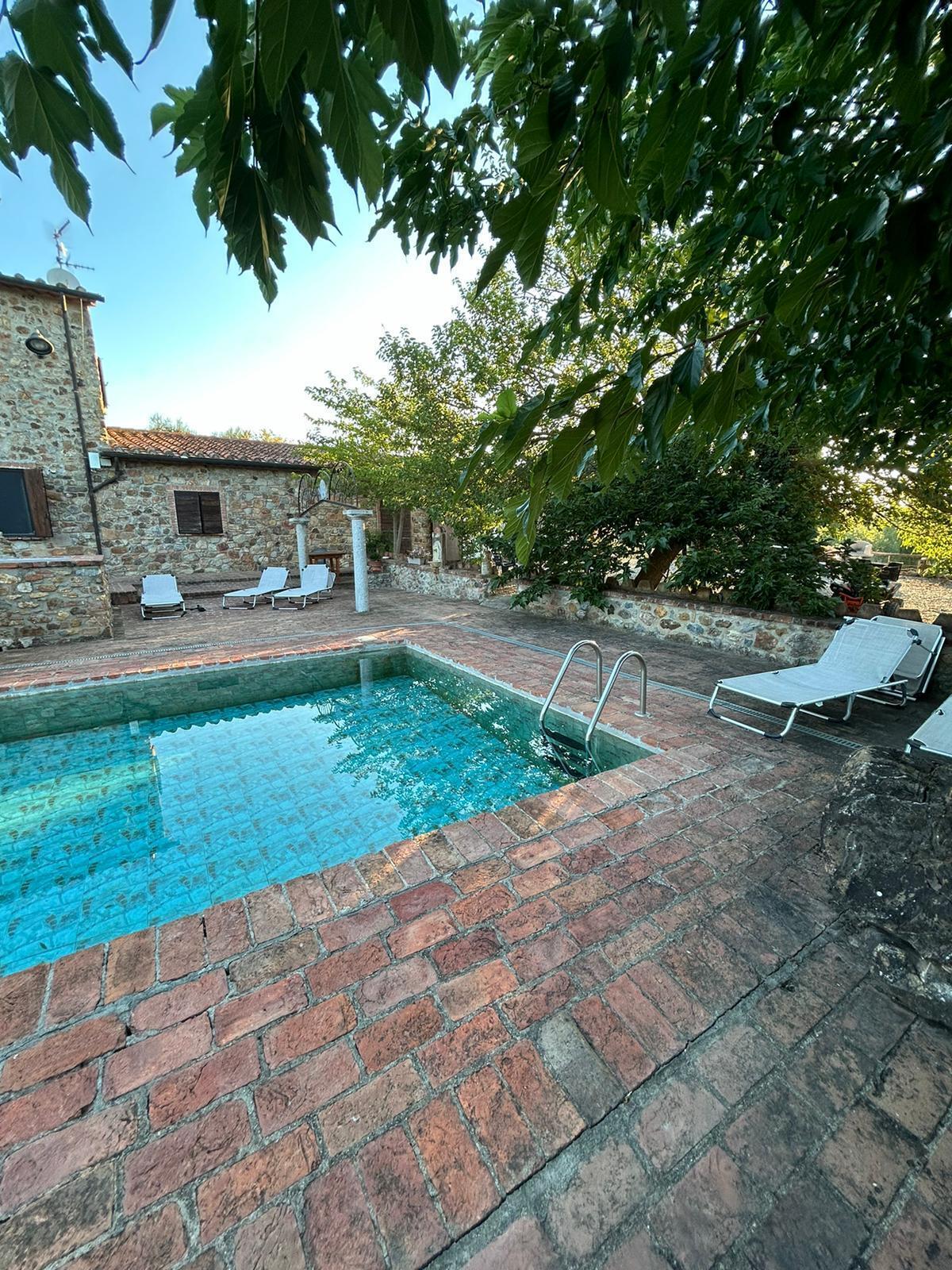 Casa indipendente in Località Luccaia, Roccastrada
