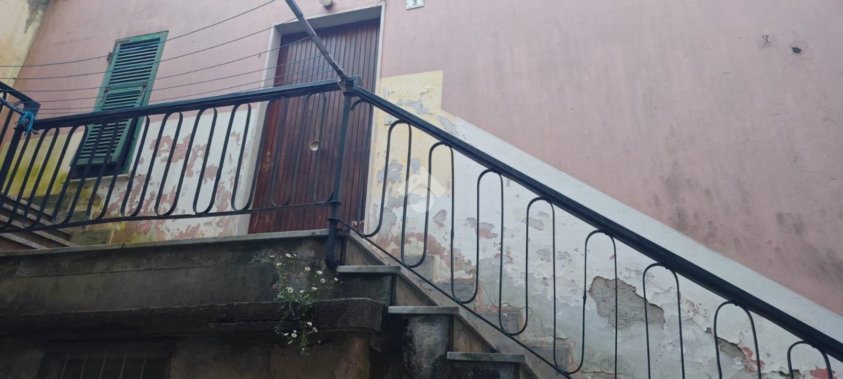 Appartamento in Piazza Giuseppe Mazzini 3, Borzonasca