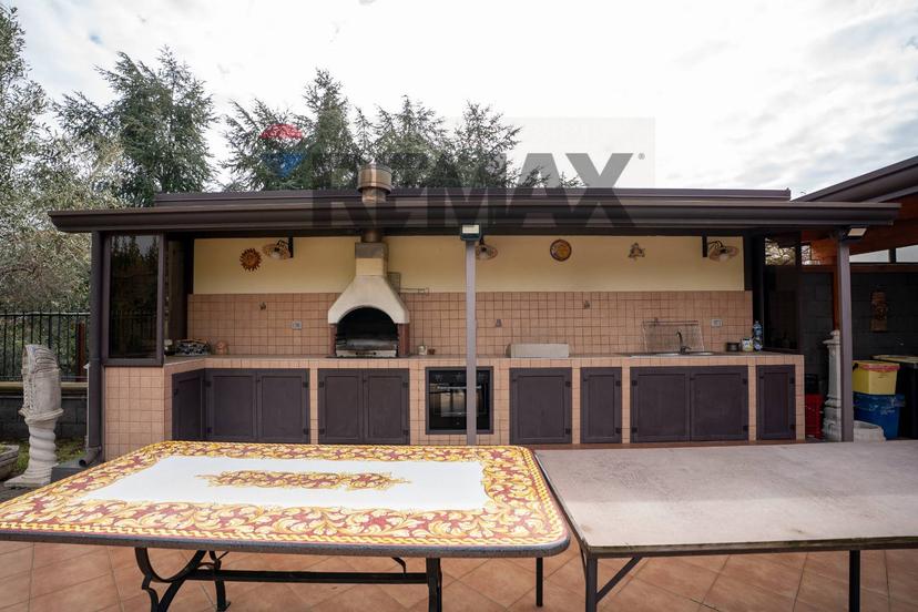 Casa indipendente in Via Camillo Barbagallo 116, Aci Sant'Antonio — foto 4 di 5