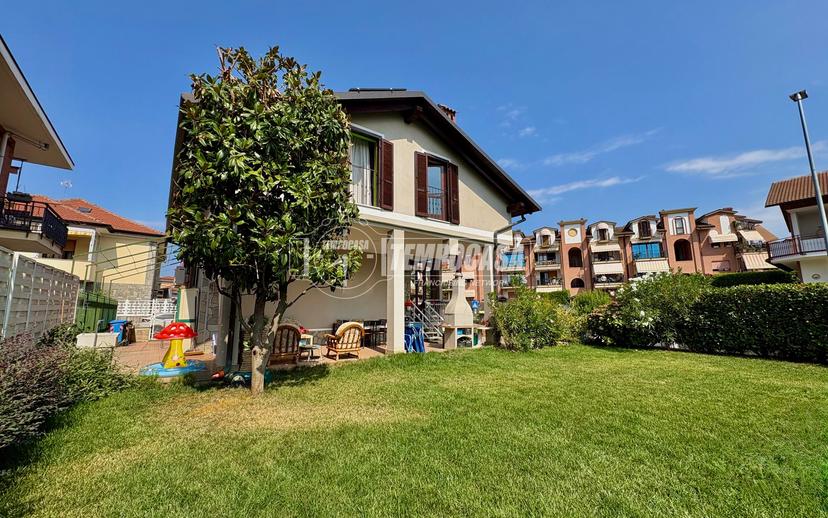 Villa in Via Umberto I, Rivalta di Torino — foto 3 di 5