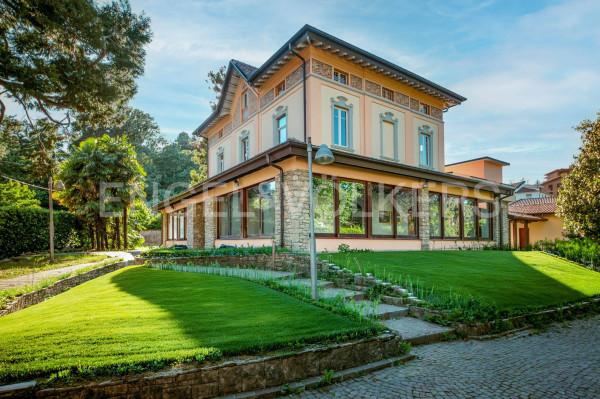 Villa plurifamiliare in Via Montello 8, Varese — foto 3 di 5