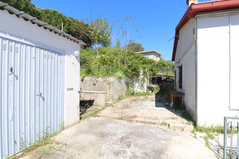 Rustico in Via Sangro 11, Roseto degli Abruzzi — foto 2 di 5