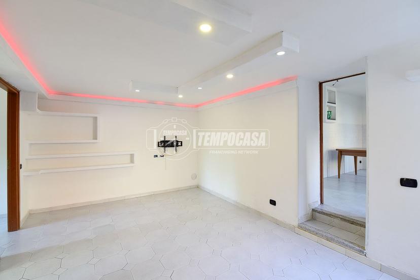 Trilocale in Via Casnate, Navedano 36, Senna Comasco — foto 5 di 5