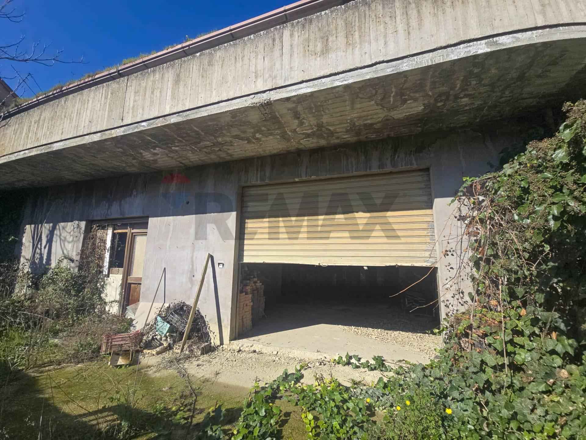 Rustico in Contrada Vallemerlo, Francavilla al Mare