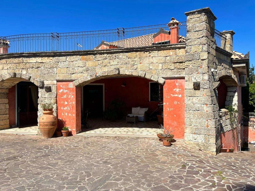 Villa unifamiliare in Via Don Sturzo, Casarano — foto 4 di 5