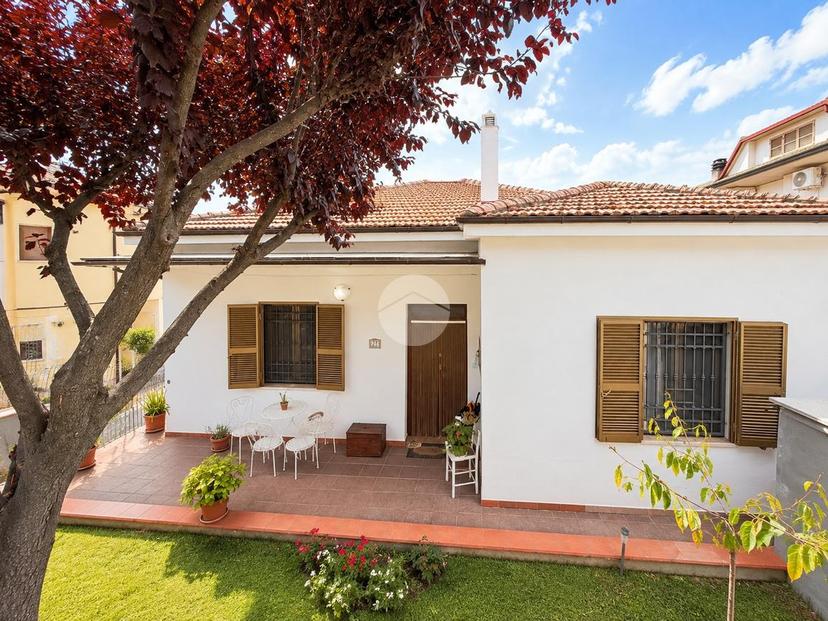 Casa indipendente in Via della Specola 27, Roseto degli Abruzzi — foto 3 di 5