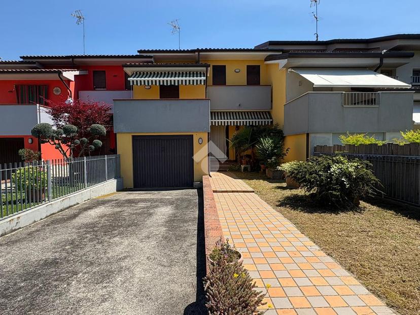 Villa a schiera in Via Martiri di Via Fani 54, Conselve — foto 2 di 5