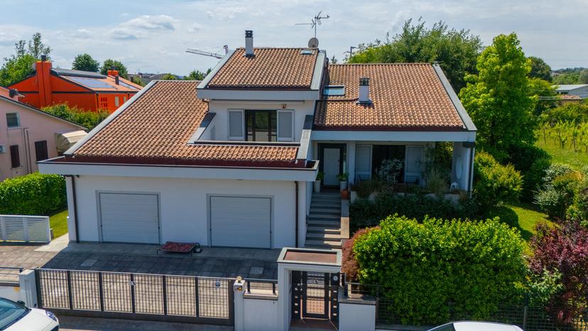 Villa unifamiliare, Forlì — foto 2 di 5
