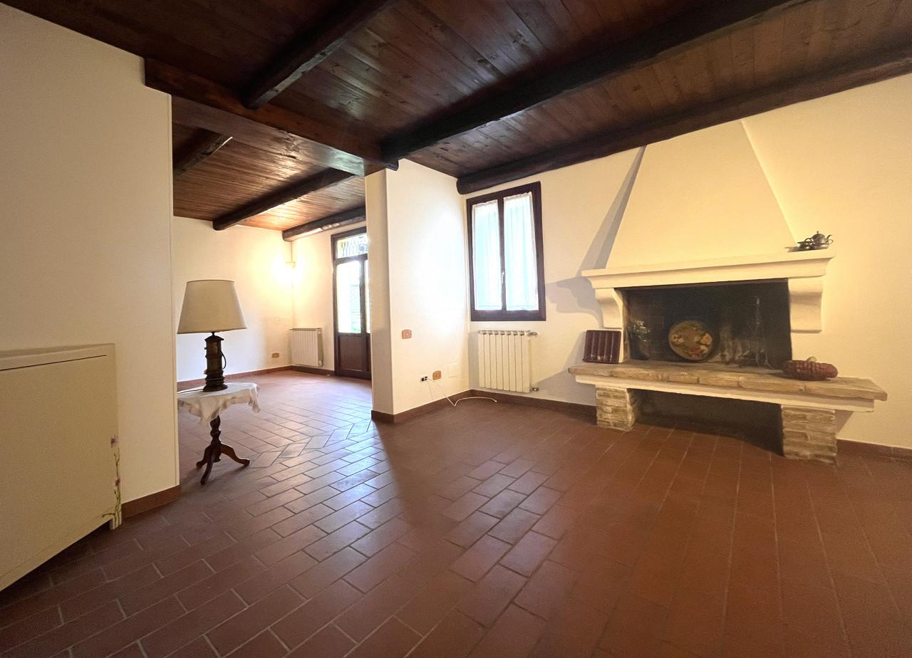 Casa indipendente, Crespino