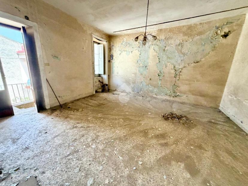 Casa indipendente in Via Paolo Emilio Imbriani, Cervinara — foto 3 di 5