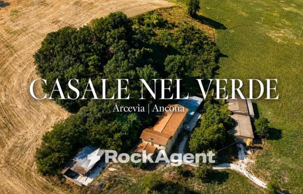Terratetto plurifamiliare in Via San Giovanni Battista Snc, Arcevia — foto 2 di 5