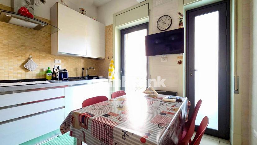 Quadrilocale in Via Giuseppe Simili Snc, Gravina di Catania — foto 4 di 5