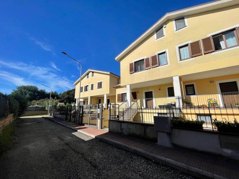 Villa a schiera in Via Arno, Monterosi — foto 3 di 5
