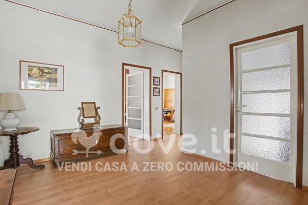 Villa in Via Martiri della Libertà 26, Laveno-Mombello — foto 5 di 5