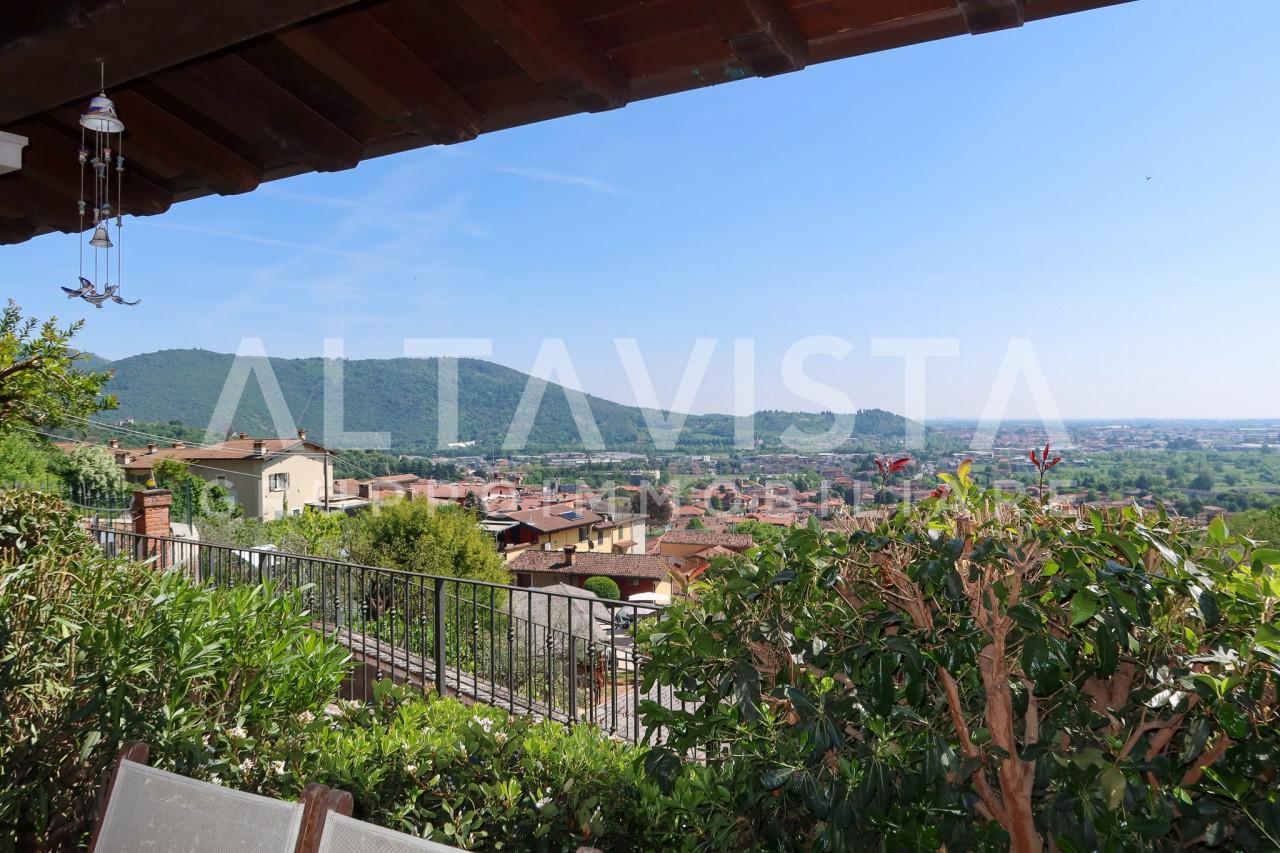 Casa indipendente in Botticino Via Puccini, Botticino