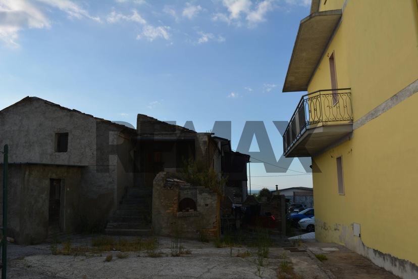 Casa indipendente in Contrada Fonte d\'Olmo 8, Montesilvano — foto 3 di 5