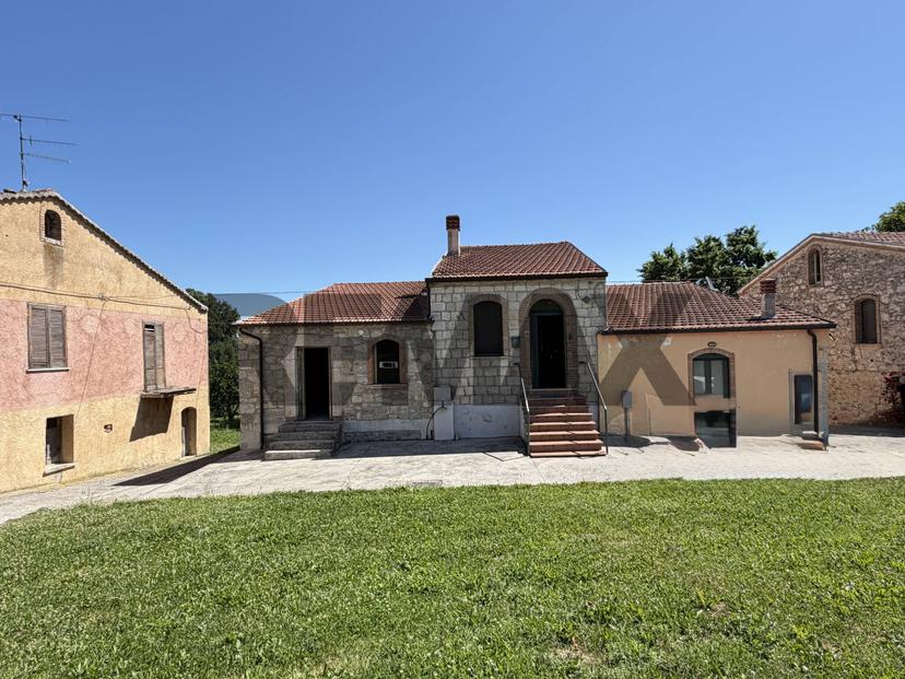 Casa indipendente in Contrada Fonte Polo Snc, Baranello — foto 2 di 5