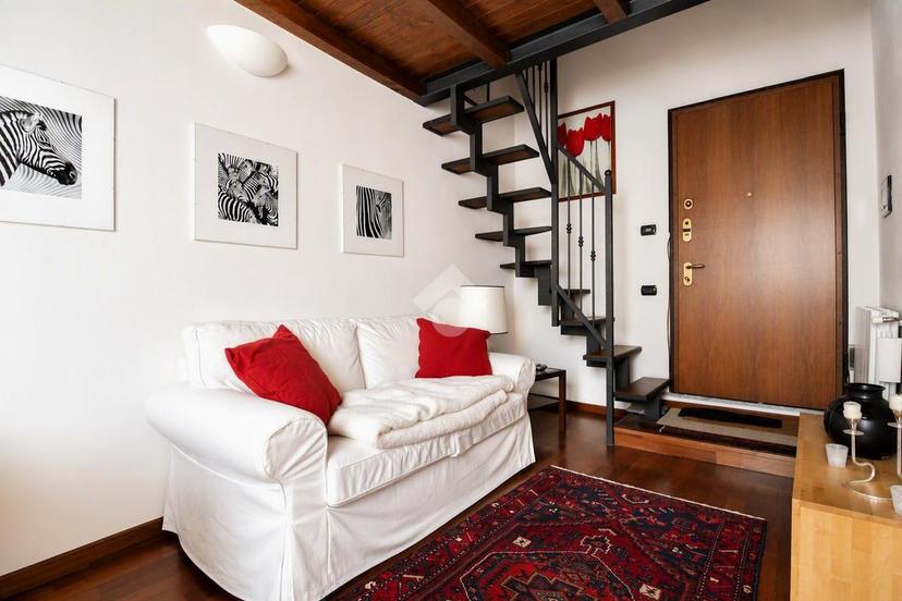 Casa indipendente in Via Camillo Cavour 18, Agrate Brianza