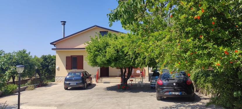 Villa in Via Calli, Campagna — foto 3 di 5