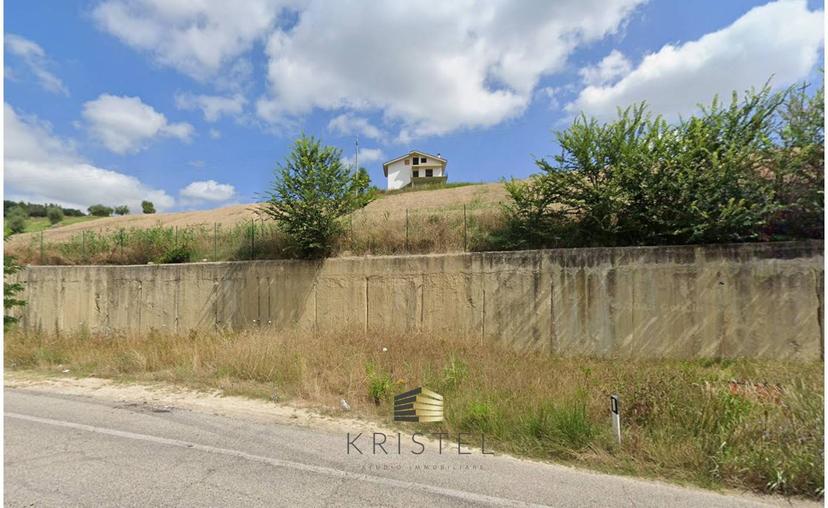 Villa in Via Strada Fagnano, Città Sant'Angelo — foto 3 di 4