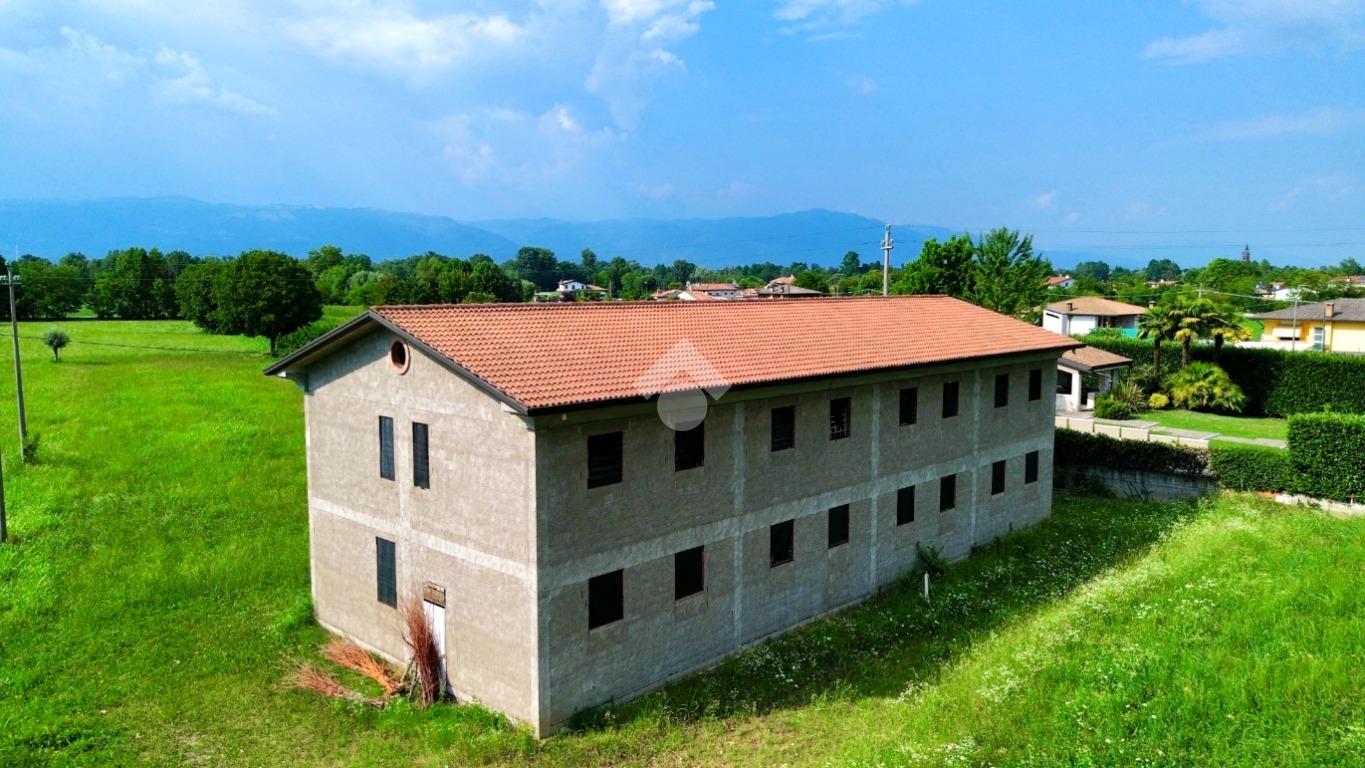 Casa indipendente in Viale Brenta 52, Tezze sul Brenta