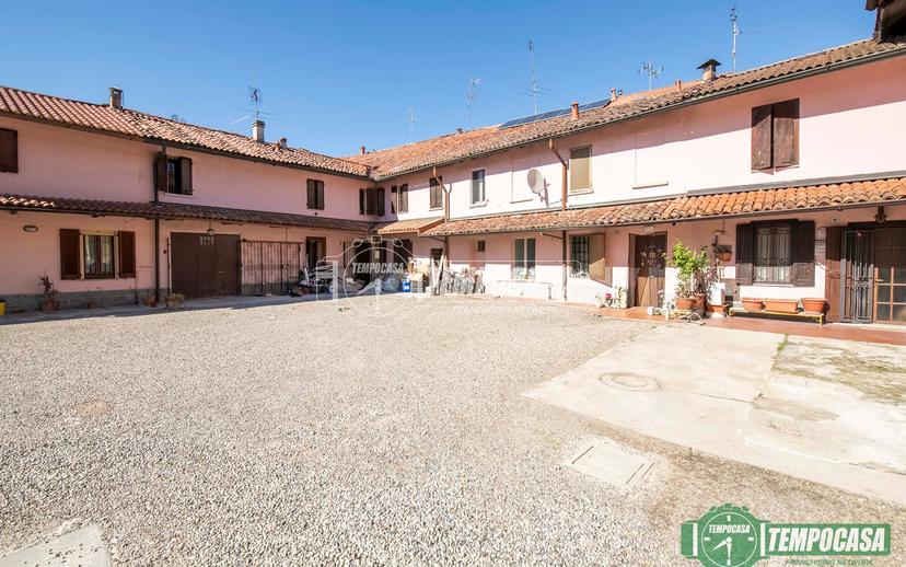 Trilocale in Piazza dei Caduti, Mairano 14, Casaletto Lodigiano — foto 3 di 5