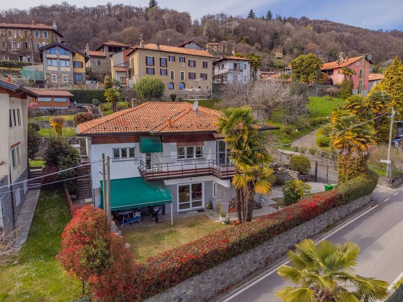 Villa, Massino Visconti — foto 5 di 5