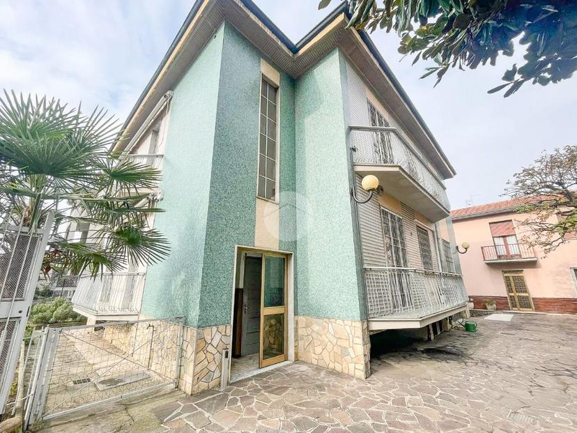 Villa in Via l. Cadorna 53, Cormano — foto 3 di 5