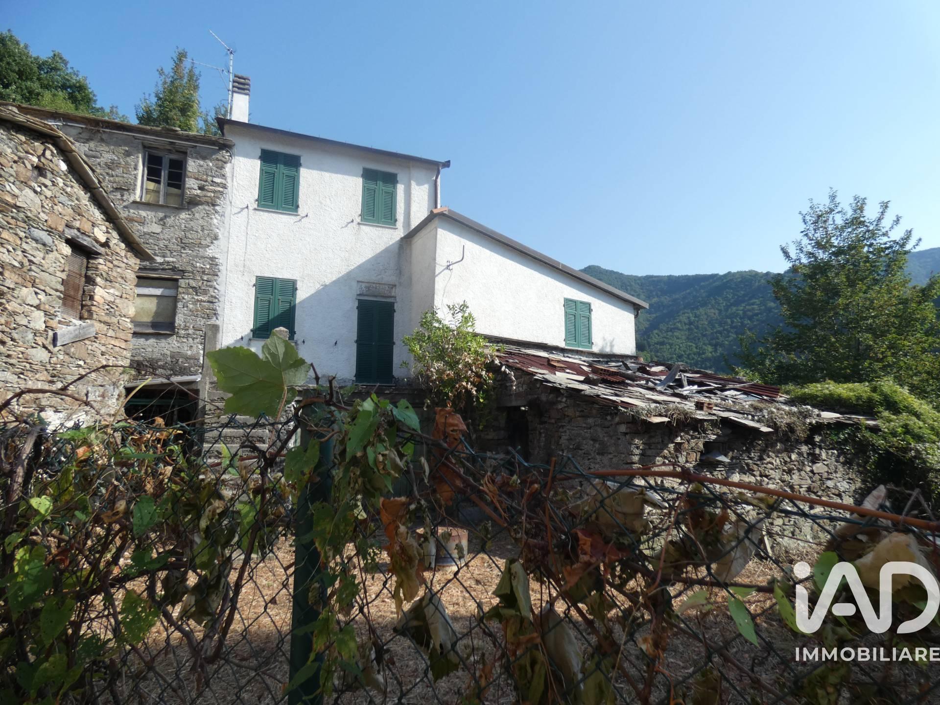 Casa indipendente in Via Rossarino 24, Lorsica