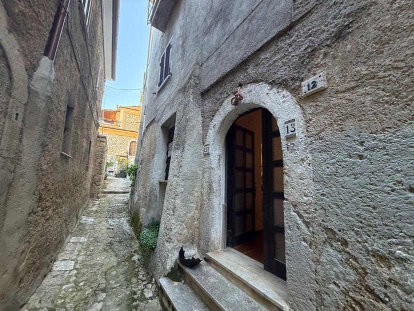 Trilocale in Via Cacina 12, San Donato Val di Comino — foto 2 di 5