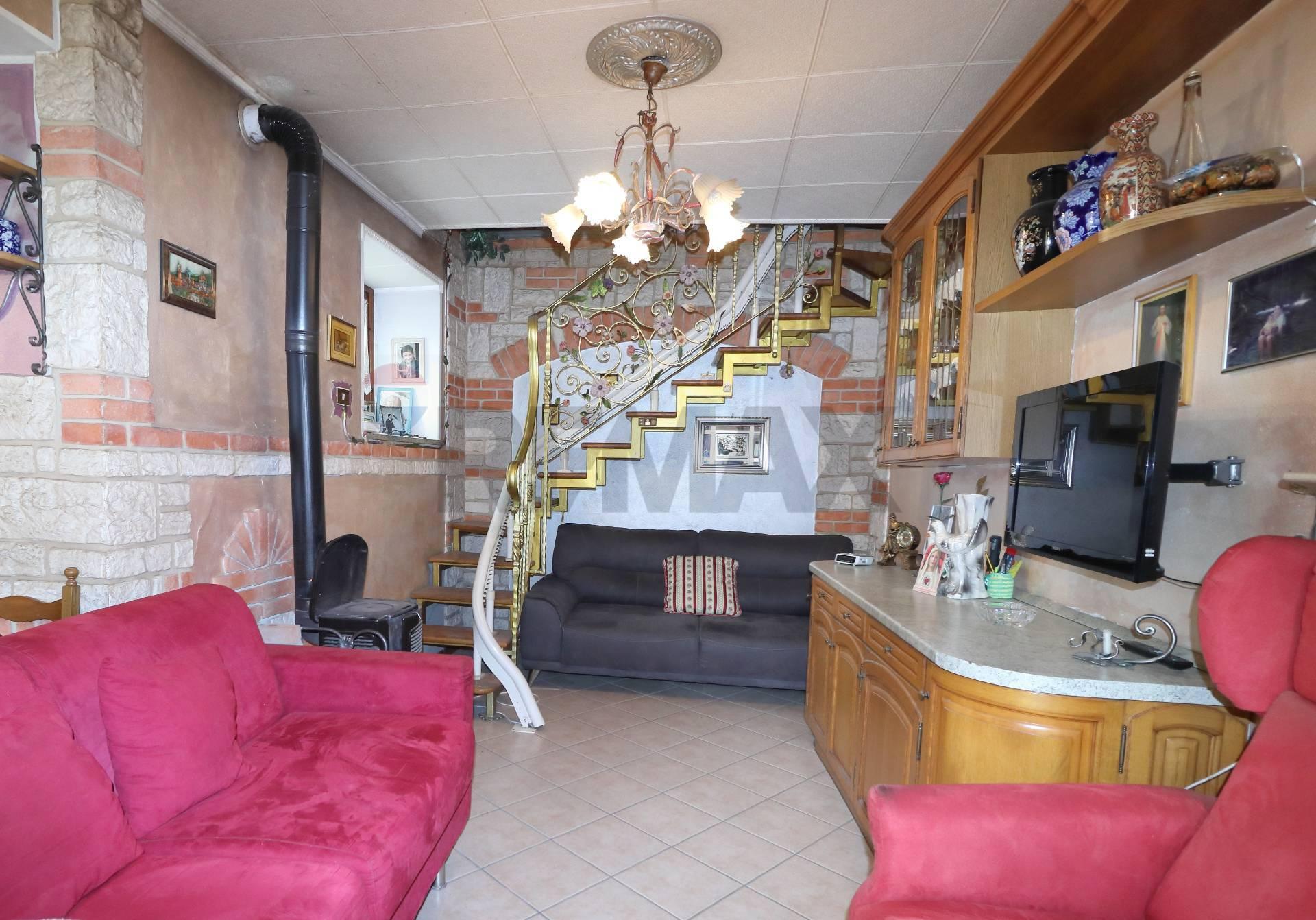 Casa indipendente in Via Acqua 50, Palazzago