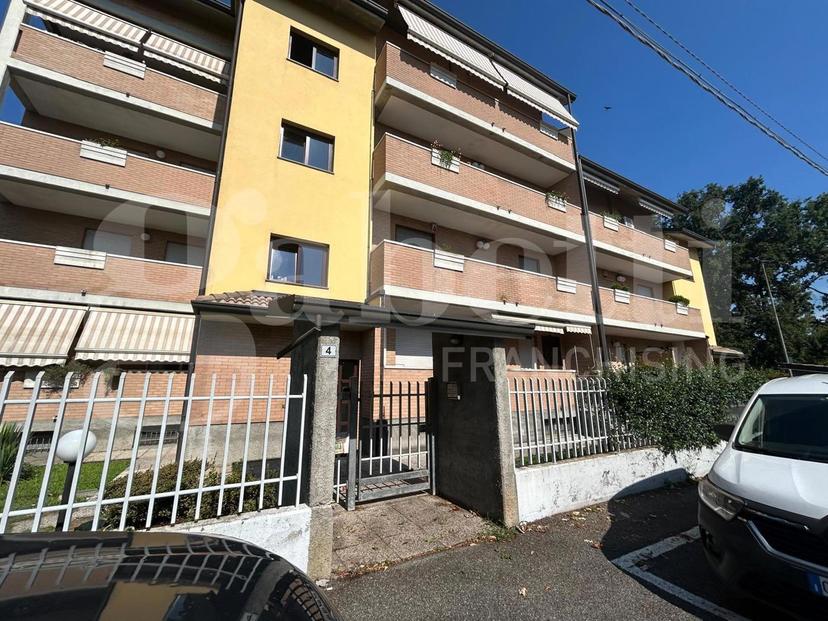 Bilocale in Via Antonio Meucci 4, Limbiate