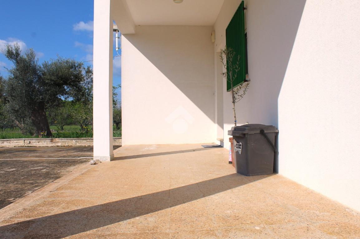 Villa in Contrada Specchia di Mare, San Vito dei Normanni