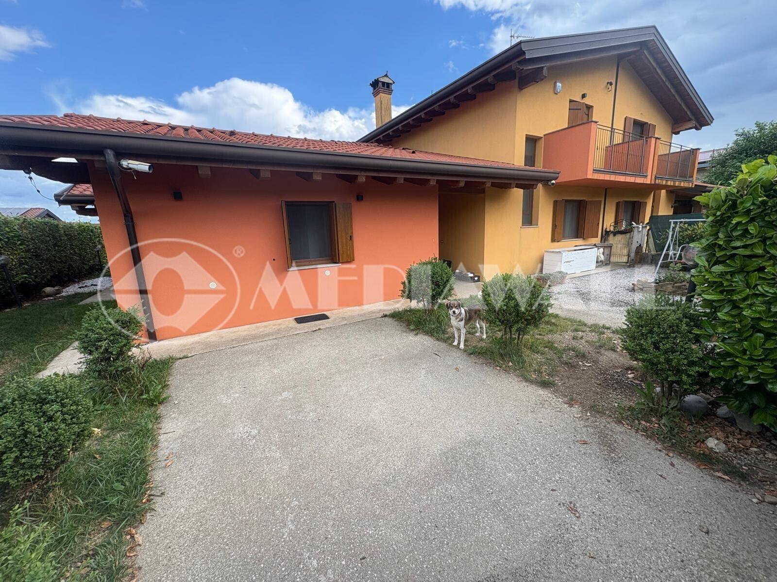 Villa a schiera, Vajont