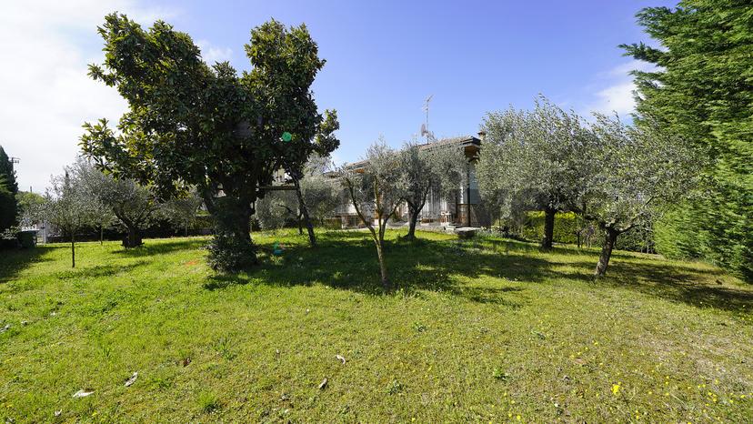Villa in Strada Peschiera 33, Ponti sul Mincio — foto 3 di 5