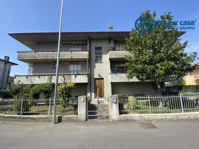 Trilocale in Via Padova, Taglio di Po — foto 5 di 5