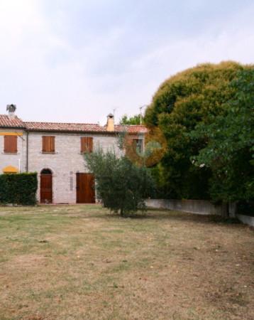 Casa colonica in Via di Villa Giulia, Fano — foto 2 di 5