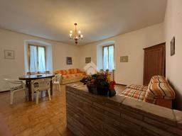 Villa in Via Guglielmo Marconi 6, Scheggia e Pascelupo