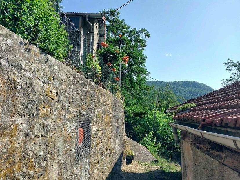 Casa indipendente, Pontremoli