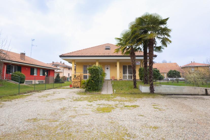 Casa indipendente in Via Principe Umberto 16/Q, Borgomanero — foto 5 di 5