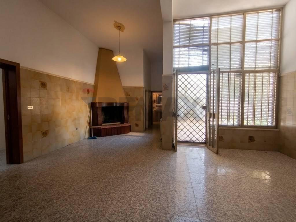 Casa indipendente, Copertino