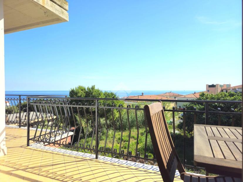 Trilocale in Strada Casai 3, Riva Ligure — foto 2 di 5