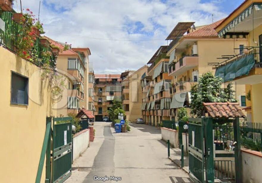 Trilocale, Giugliano in Campania