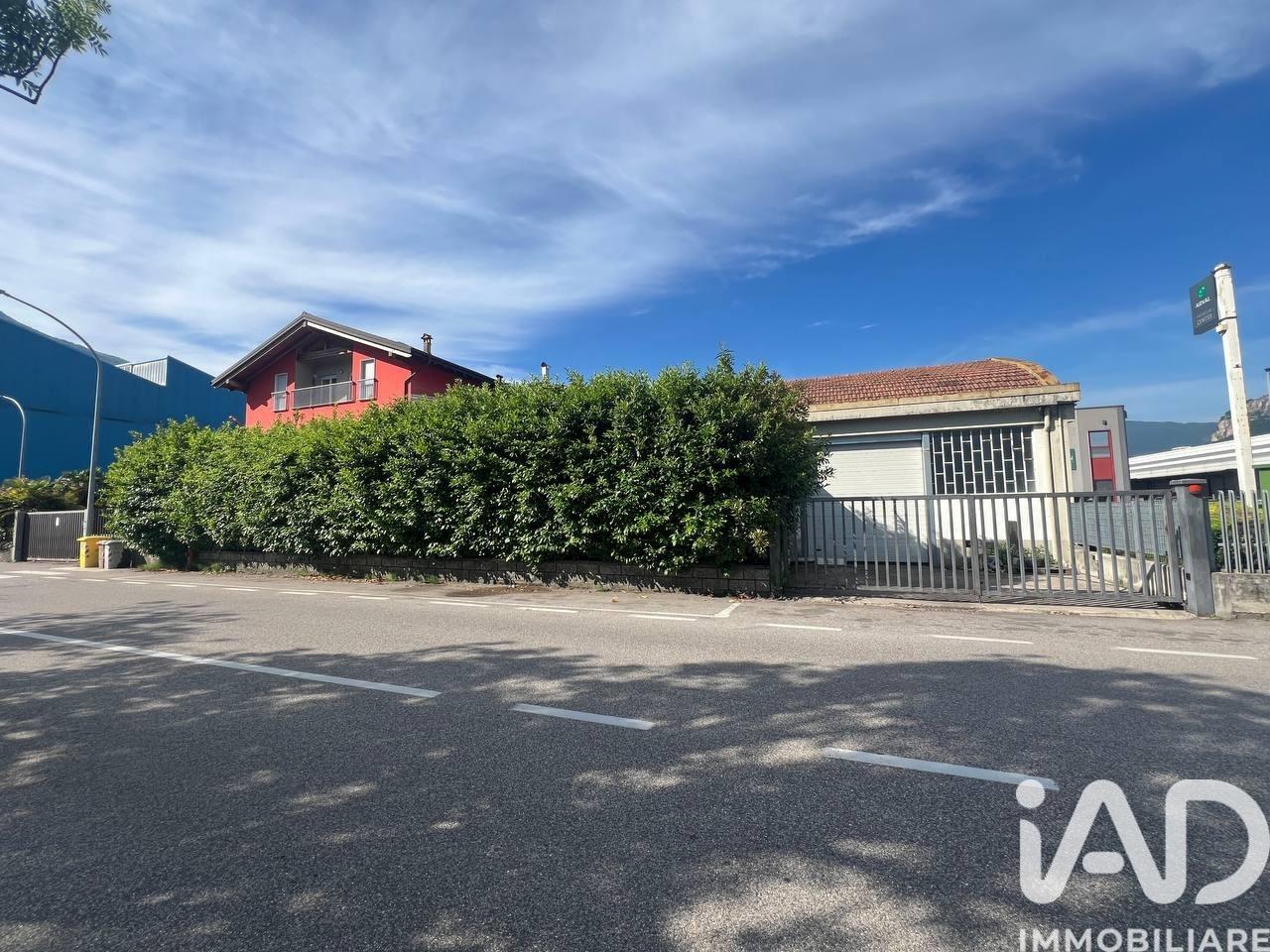 Villa in Viale del Lavoro 7, Rovereto