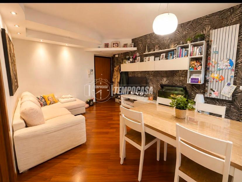 Trilocale in Via Fratelli Bandiera, Muggiò