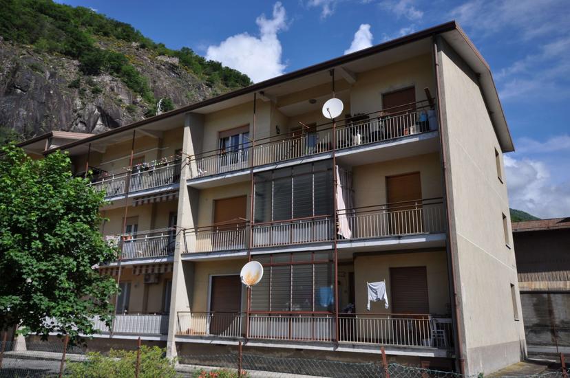 Trilocale in Via Fratelli di Dio 19, Villadossola — foto 3 di 5