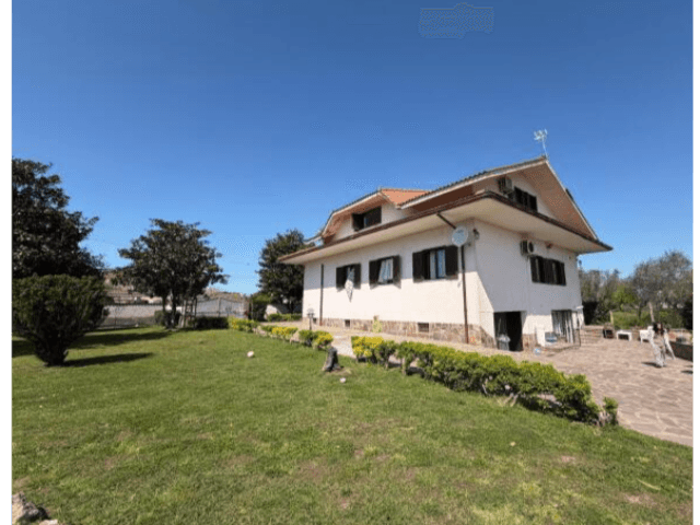 Casa indipendente, Aprilia — foto 5 di 5